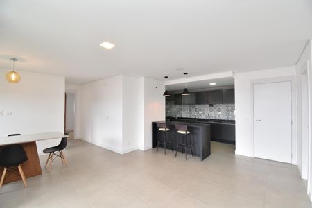 Apartamento para alugar com 100m², 2 quartos e 1 vagaSala