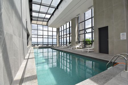 Apartamento para alugar com 100m², 2 quartos e 1 vagaÁrea comum - Piscina