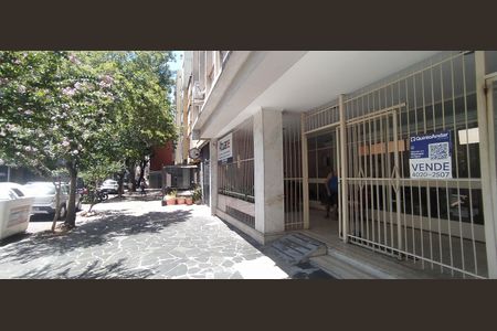 Apartamento à venda com 69m², 2 quartos e 1 vaga Apartamento à venda com 69m², 2 quartos e 1 vagaPlaca