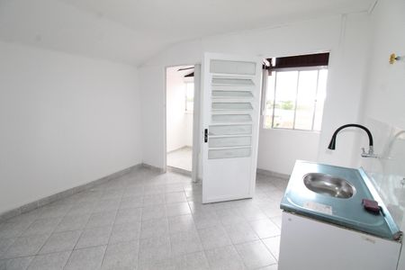 Cozinha de kitnet/studio para alugar com 1 quarto, 40m² em Jardim Satélite, São José dos Campos