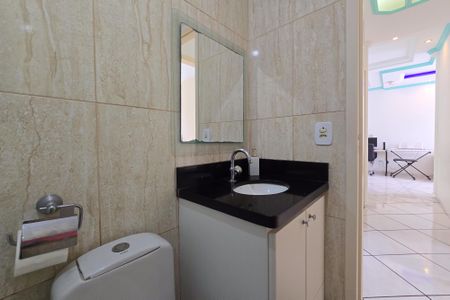 Apartamento à venda com 60m², 2 quartos e 1 vagaBanheiro Social