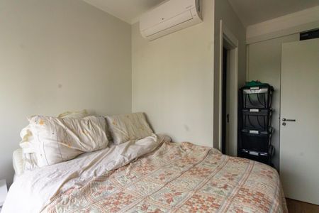 Suíte  de apartamento à venda com 2 quartos, 64m² em Parque São Jorge, São Paulo