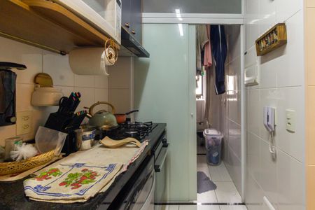Apartamento à venda com 64m², 2 quartos e 1 vaga Apartamento à venda com 64m², 2 quartos e 1 vagaCozinha e Área de Serviço