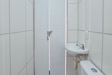 Apartamento para alugar com 39m², 2 quartos e sem vaga Apartamento para alugar com 39m², 2 quartos e sem vagaBanheiro Social