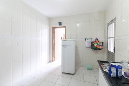 Casa para alugar com 70m², 2 quartos e 2 vagasCozinha Casa 1