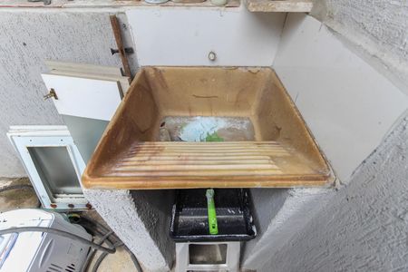 Casa para alugar com 70m², 2 quartos e 2 vagasQuintal - Área de Serviço