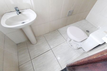 Casa para alugar com 70m², 2 quartos e 2 vagasBanheiro da Suíte Casa 2