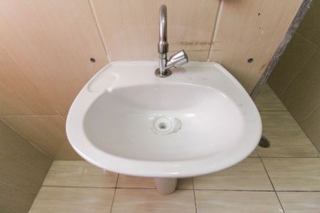 Casa para alugar com 70m², 2 quartos e 2 vagasBanheiro Social Casa 2