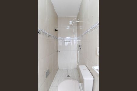 Casa para alugar com 70m², 2 quartos e 2 vagasBanheiro da Suíte Casa 2