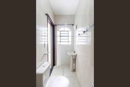 Casa para alugar com 70m², 2 quartos e 2 vagasBanheiro da Suíte Casa 2