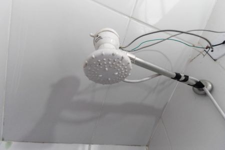 Casa para alugar com 70m², 2 quartos e 2 vagasBanheiro da Suíte Casa 1