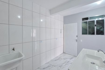 Apartamento para alugar com 39m², 2 quartos e sem vagaCozinha e Área de Serviço