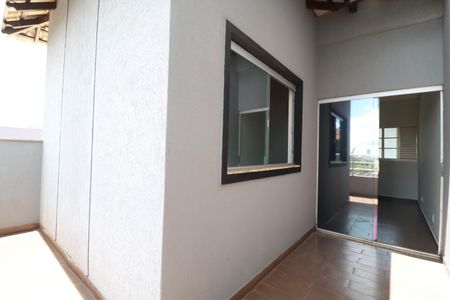 Casa para alugar com 200m², 3 quartos e 2 vagasQuarto 2 - Suíte - Sacada