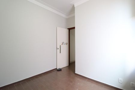 Quarto 1 de casa para alugar com 3 quartos, 200m² em Tibery, Uberlândia