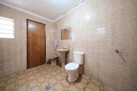 Casa à venda com 159m², 3 quartos e 2 vagasBanheiro 2