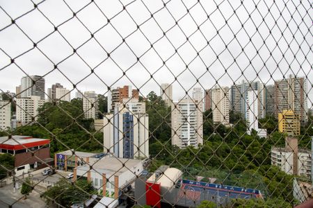 Vista  de apartamento à venda com 2 quartos, 60m² em Morumbi, São Paulo