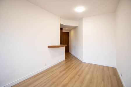 Sala de apartamento à venda com 2 quartos, 60m² em Morumbi, São Paulo