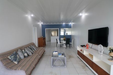Sala de apartamento para alugar com 4 quartos, 137m² em Vila Alzira, Guarujá