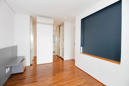 Suíte 1 de apartamento para alugar com 2 quartos, 120m² em Pinheiros, São Paulo