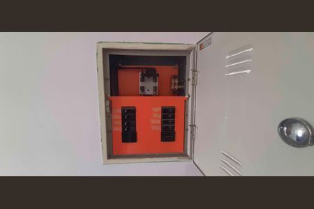 Apartamento para alugar com 70m², 3 quartos e sem vagaQuadro de Luz