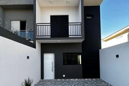 Casa para alugar com 142m², 3 quartos e 2 vagasFachada