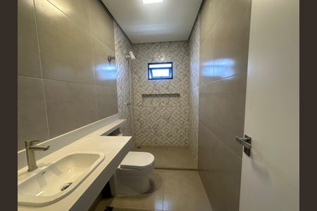 Casa para alugar com 142m², 3 quartos e 2 vagasBanheiro da Suíte