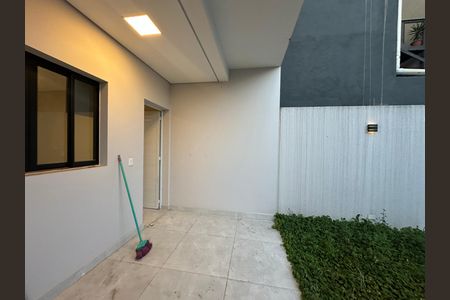 Quintal de casa para alugar com 3 quartos, 142m² em Jardim Maria Helena, Barueri