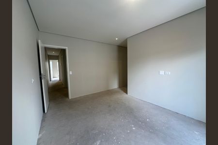 Casa para alugar com 142m², 3 quartos e 2 vagasSuíte