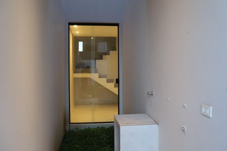 Área de Serviço de casa para alugar com 3 quartos, 142m² em Jardim Maria Helena, Barueri