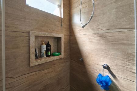 Casa à venda com 250m², 2 quartos e 6 vagas Casa à venda com 250m², 2 quartos e 6 vagasBanheiro