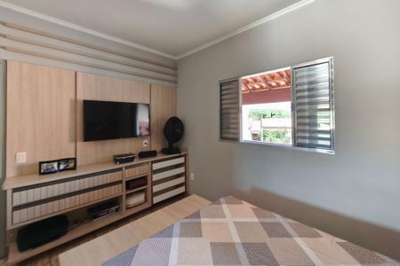 Casa à venda com 250m², 2 quartos e 6 vagas Casa à venda com 250m², 2 quartos e 6 vagasQuarto 1