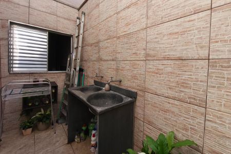 Casa à venda com 250m², 2 quartos e 6 vagas Casa à venda com 250m², 2 quartos e 6 vagasÁrea de Serviço