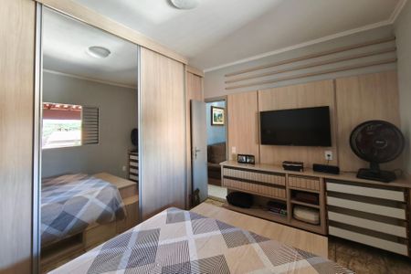 Casa à venda com 250m², 2 quartos e 6 vagas Casa à venda com 250m², 2 quartos e 6 vagasQuarto 1