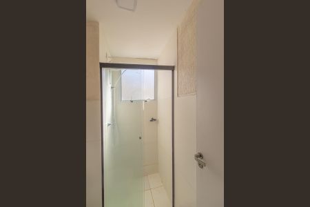 Apartamento à venda com 42m², 2 quartos e 1 vaga Apartamento à venda com 42m², 2 quartos e 1 vagaBanheiro