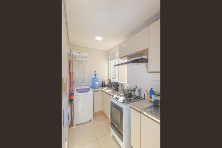 Apartamento à venda com 42m², 2 quartos e 1 vaga Apartamento à venda com 42m², 2 quartos e 1 vagaCozinha e Área de Serviço