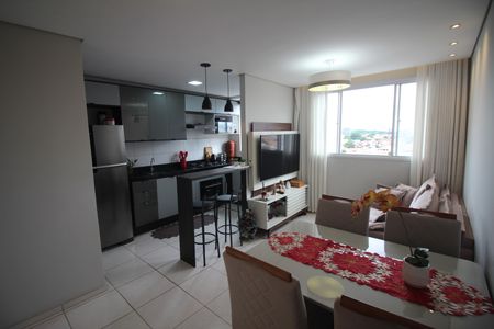 Sala de apartamento à venda com 2 quartos, 48m² em Jardim Riacho das Pedras, Contagem