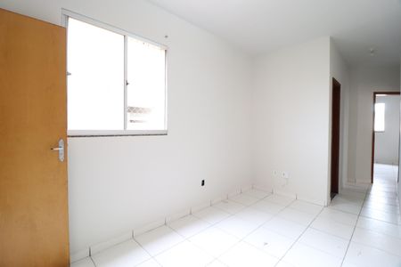 Sala de apartamento para alugar com 3 quartos, 60m² em Jardim Holanda, Uberlândia