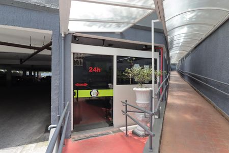 Apartamento à venda com 45m², 2 quartos e 1 vagaÁrea Comum - Mercadinho 24h