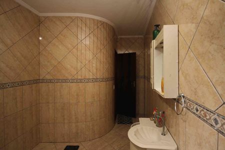 Casa à venda com 200m², 1 quarto e 3 vagas Casa à venda com 200m², 1 quarto e 3 vagasBanheiro