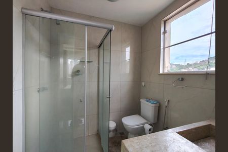 Apartamento para alugar com 90m², 2 quartos e 1 vaga Apartamento para alugar com 90m², 2 quartos e 1 vagaBanheiro da Suíte
