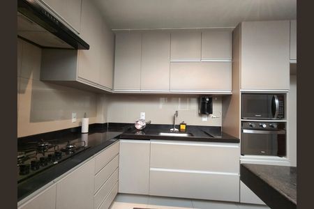 Apartamento para alugar com 90m², 2 quartos e 1 vaga Apartamento para alugar com 90m², 2 quartos e 1 vagaCozinha