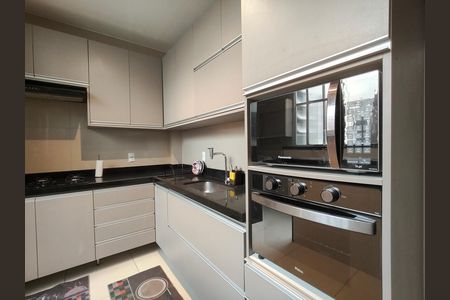 Apartamento para alugar com 90m², 2 quartos e 1 vaga Apartamento para alugar com 90m², 2 quartos e 1 vagaCozinha