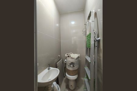 Apartamento para alugar com 90m², 2 quartos e 1 vaga Apartamento para alugar com 90m², 2 quartos e 1 vagaBanheiro de serviço