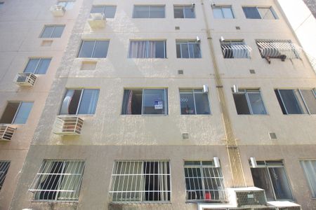Apartamento para alugar com 44m², 2 quartos e 1 vaga Apartamento para alugar com 44m², 2 quartos e 1 vagaFachada