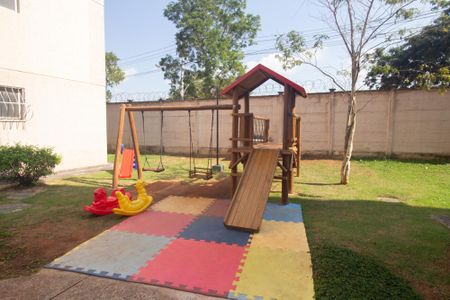 Apartamento para alugar com 44m², 2 quartos e 1 vaga Apartamento para alugar com 44m², 2 quartos e 1 vagaÁrea comum - Playground