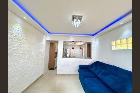 Sala de casa para alugar com 2 quartos, 150m² em Jardim Angelica, Guarulhos