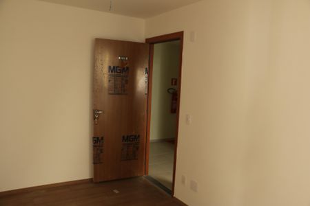 sala de apartamento para alugar com 2 quartos, 40m² em  Jardim Alvorada , Nova Iguaçu