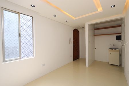 Sala de apartamento para alugar com 2 quartos, 42m² em Conjunto Habitacional Teotonio Vilela, São Paulo