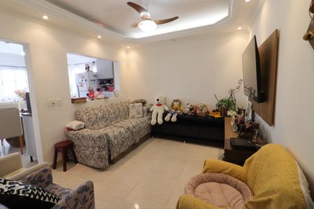 Sala de casa para alugar com 2 quartos, 130m² em Jardim das Flores, Osasco