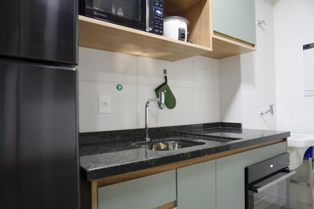 Cozinha de apartamento à venda com 1 quarto, 42m² em Centro, Campinas